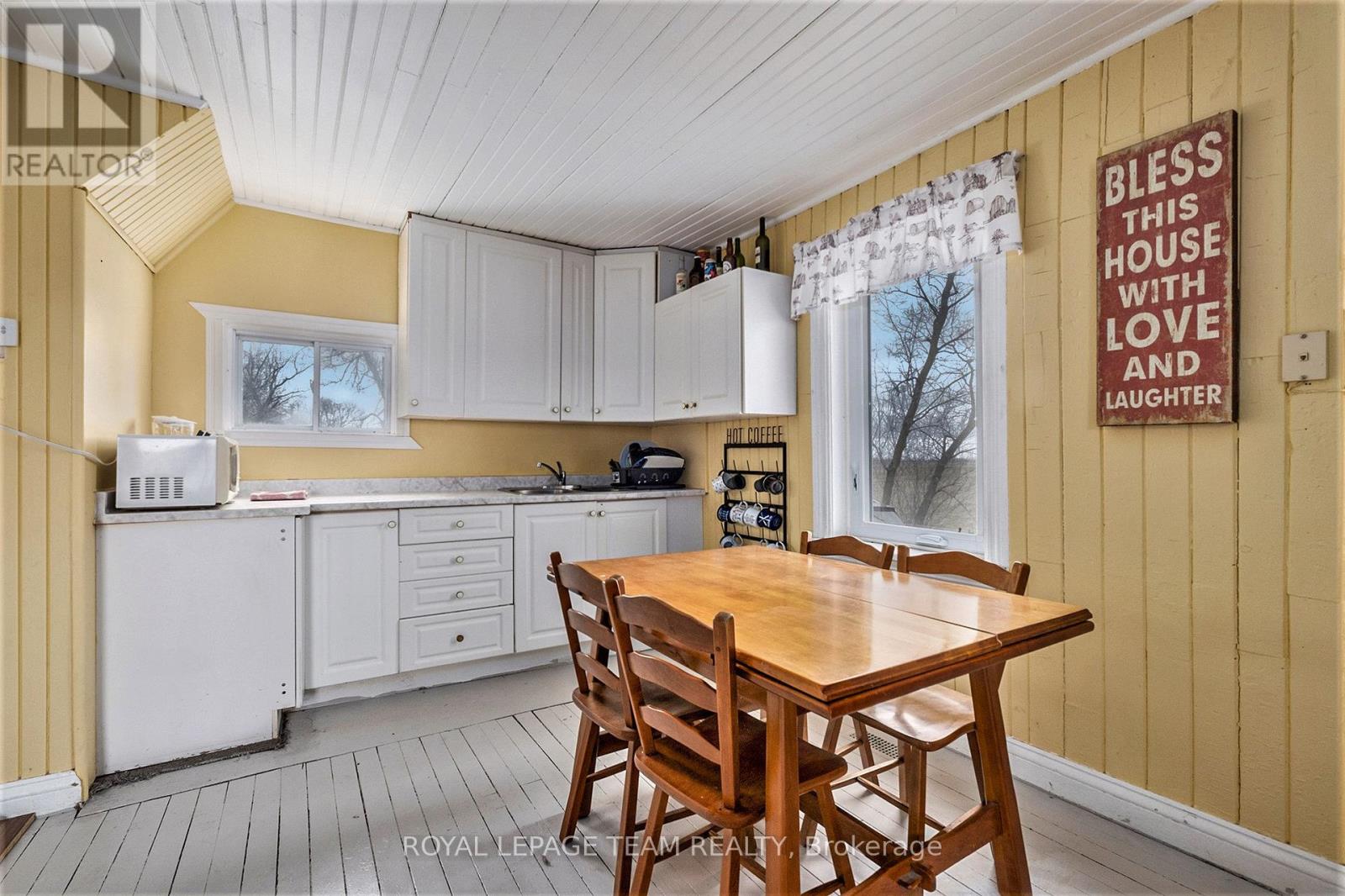 10296 Marionville Road