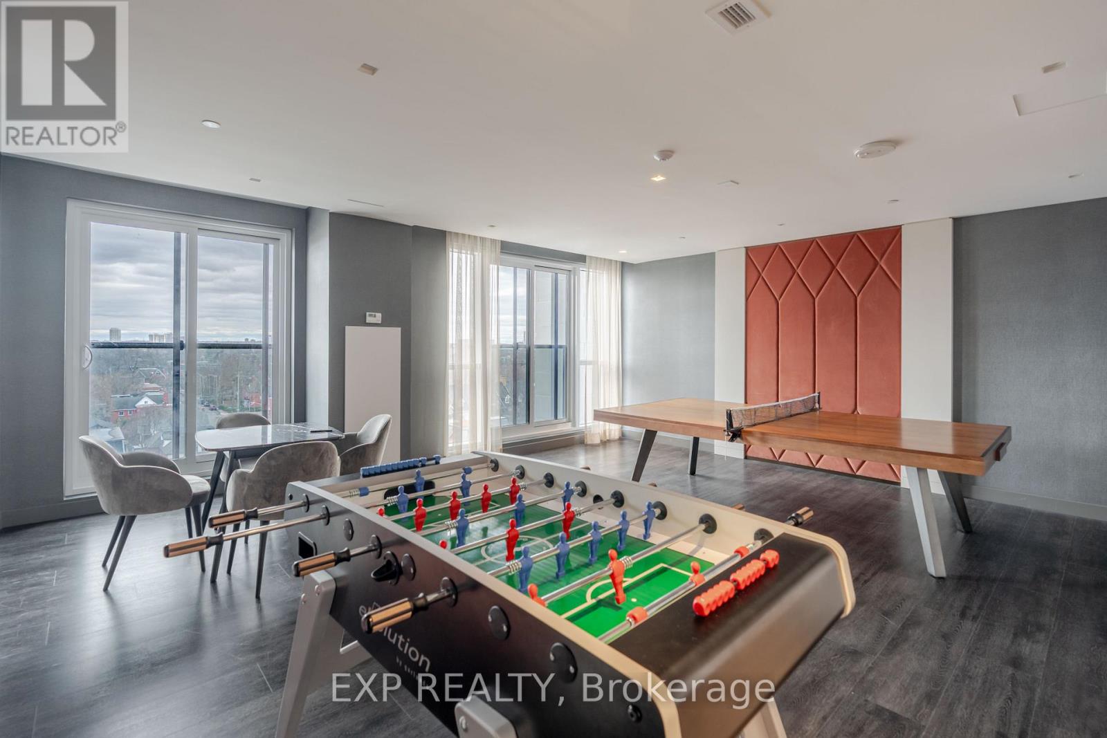 407 - 560 Rideau Street