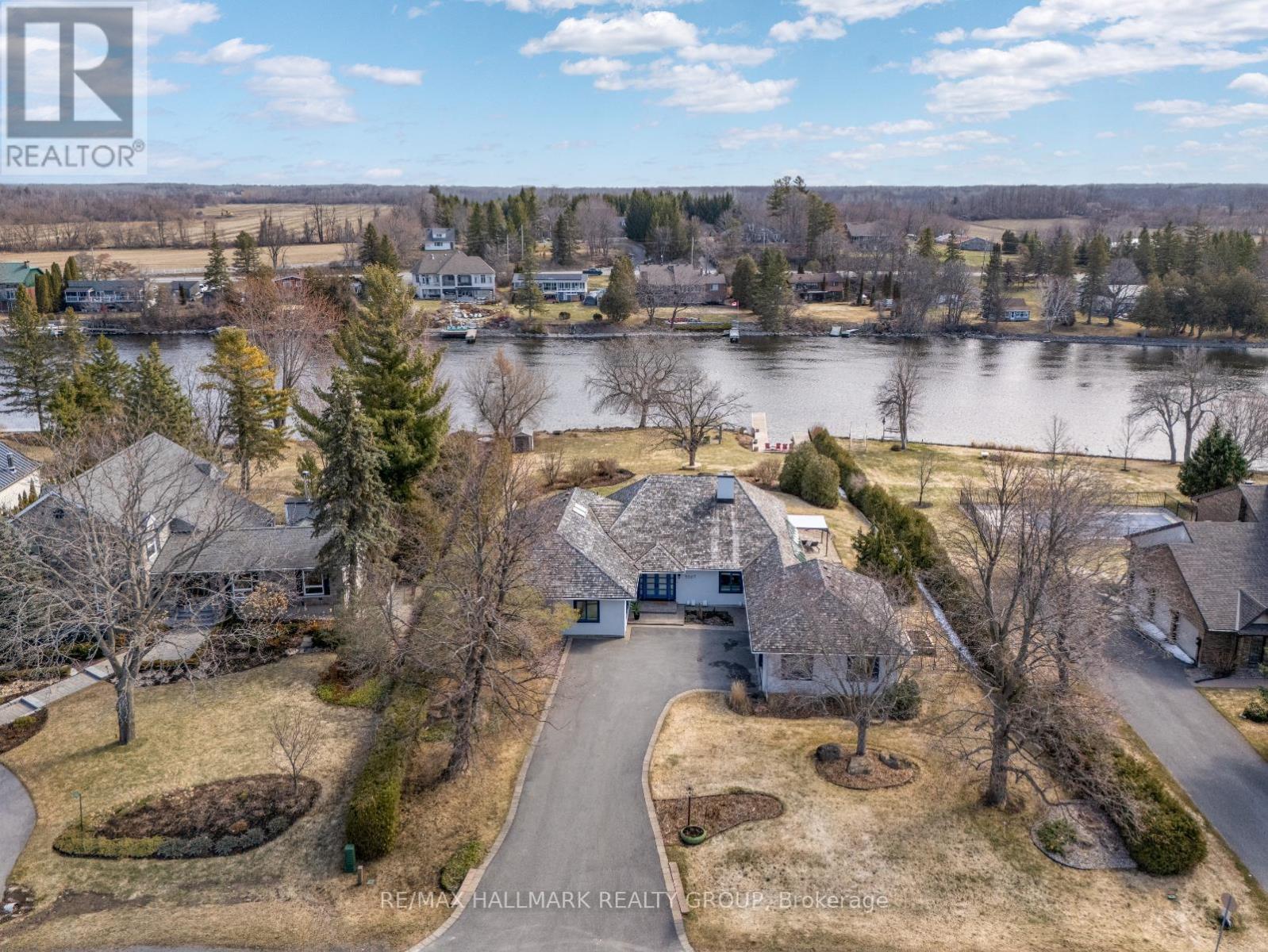 5567 South Island Park Drive