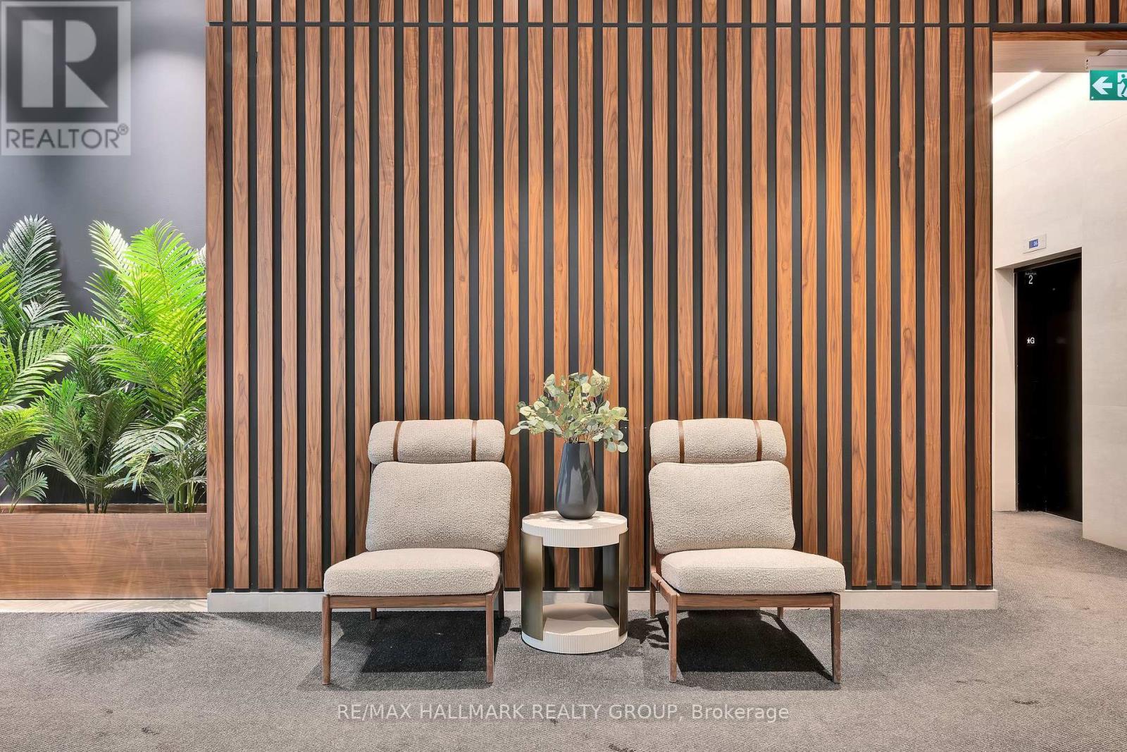 1406 - 340 Queen Street