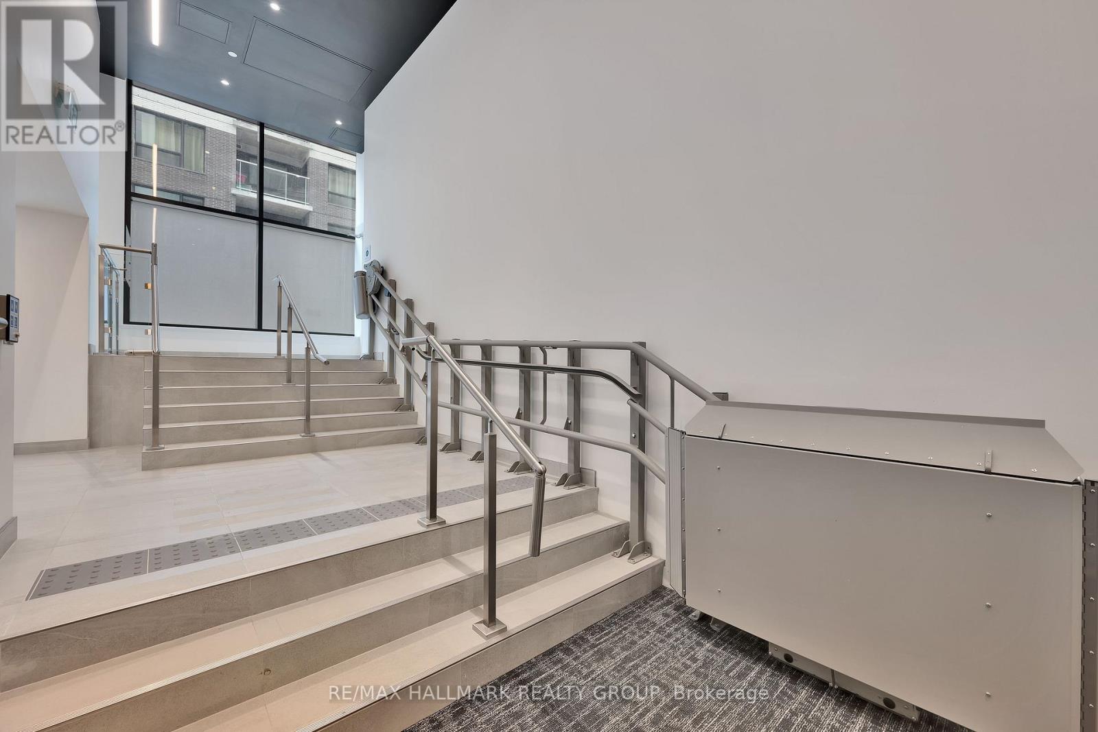 406 - 340 Queen Street