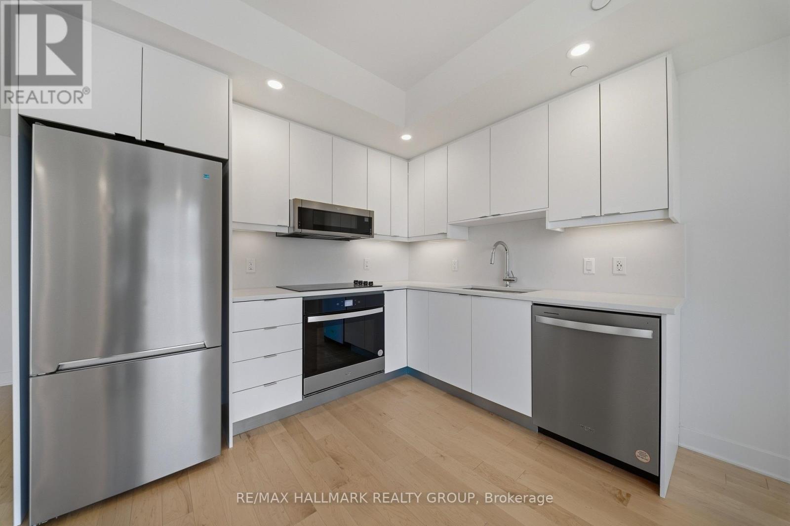 2001 - 180 George Street