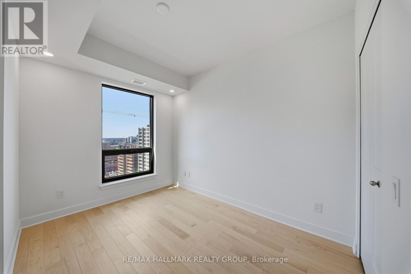 2001 - 180 George Street