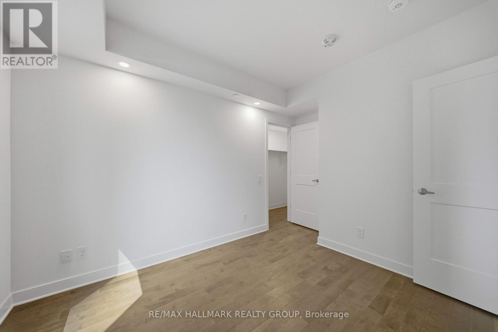 308 - 180 George Street