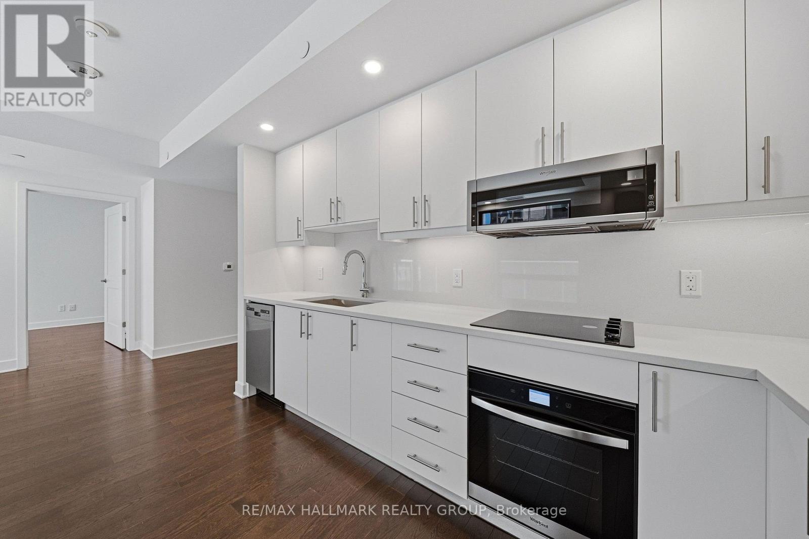 501 - 180 George Street