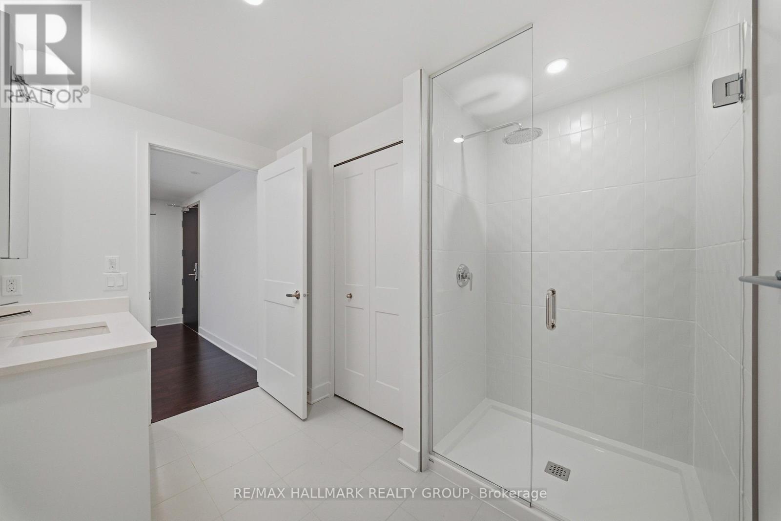 501 - 180 George Street