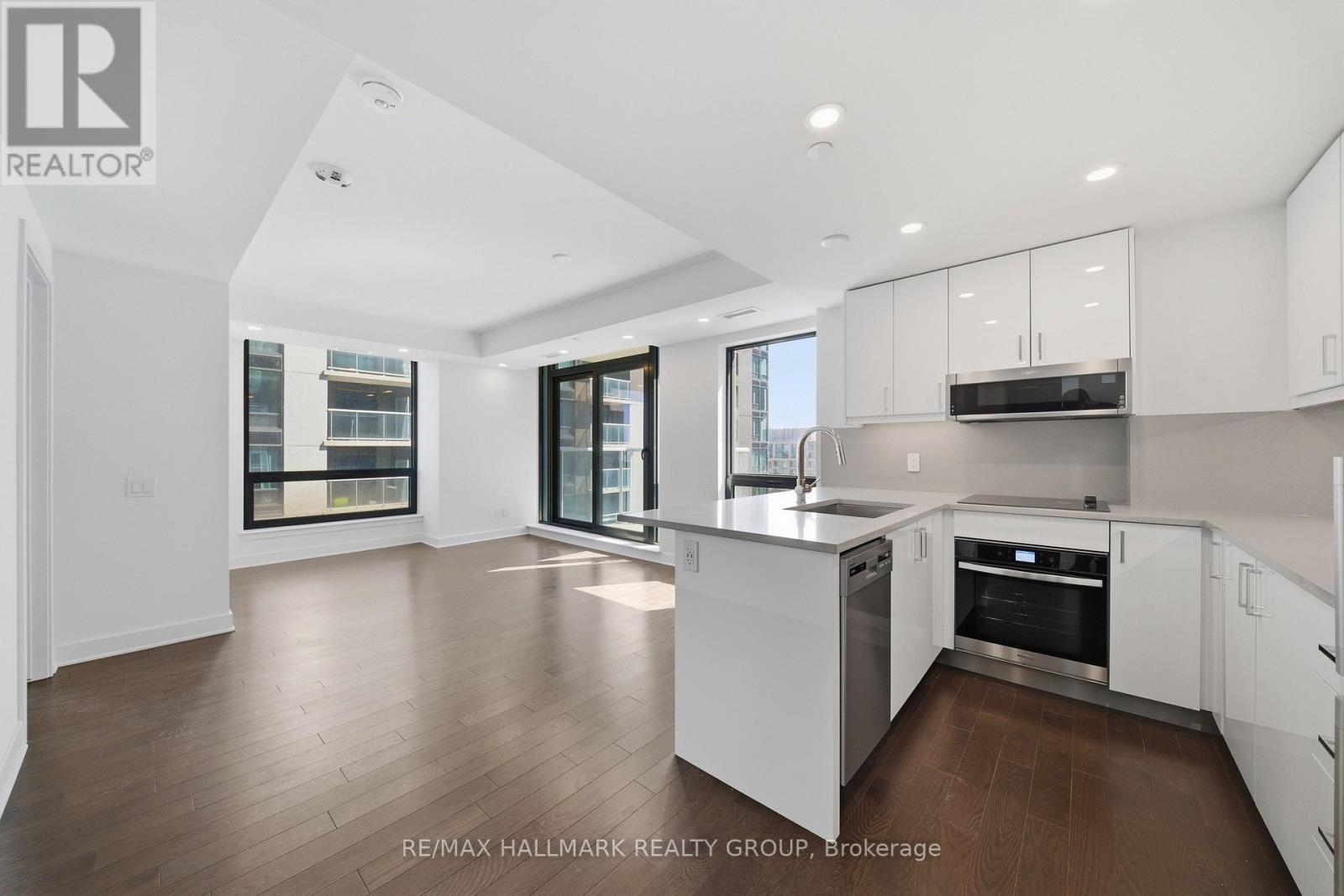 1408 - 180 George Street