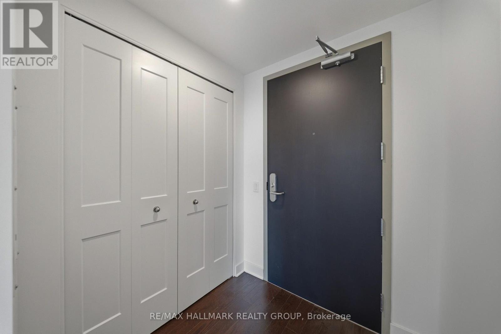 1408 - 180 George Street