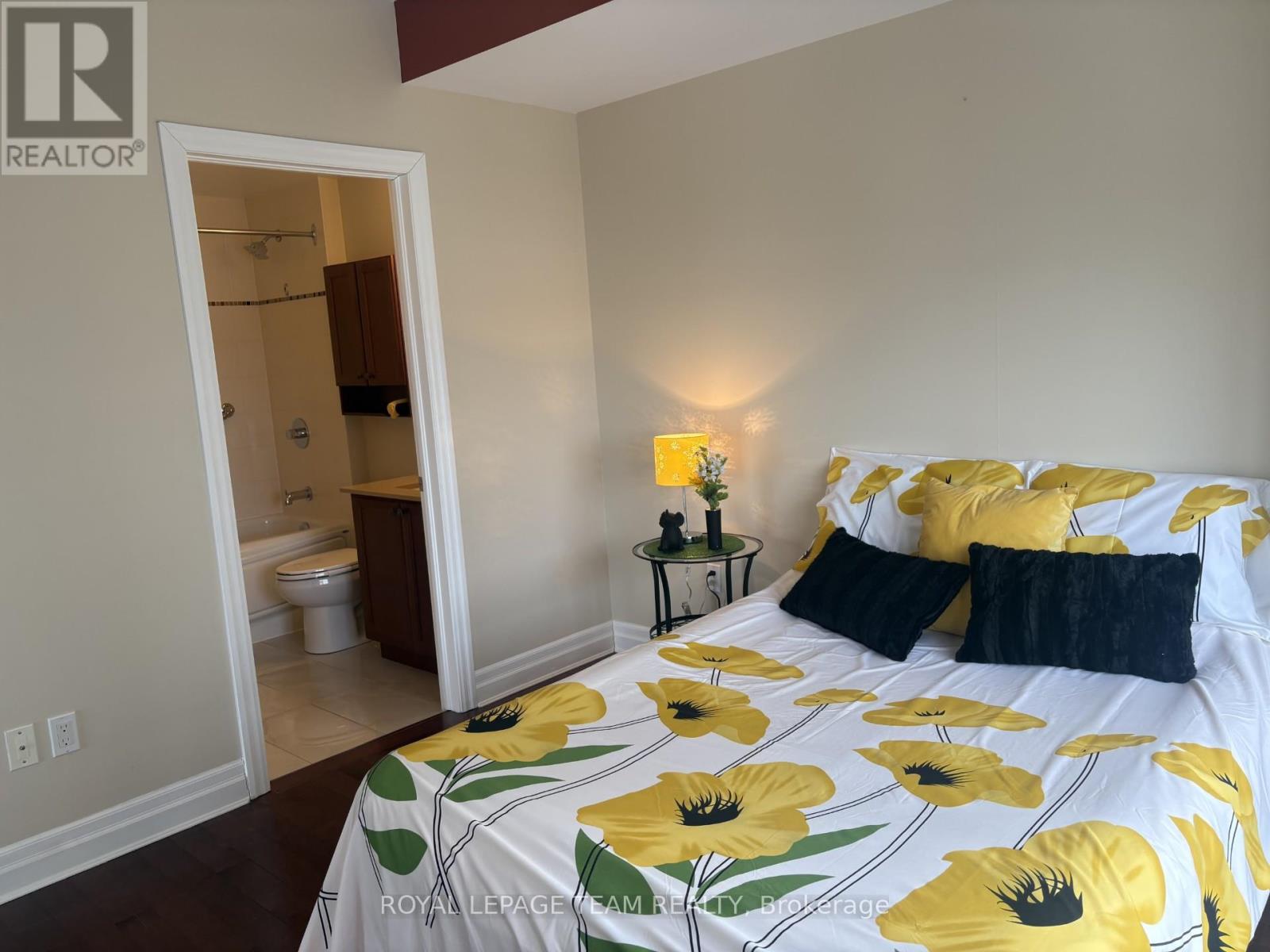 1104 - 90 Landry Street