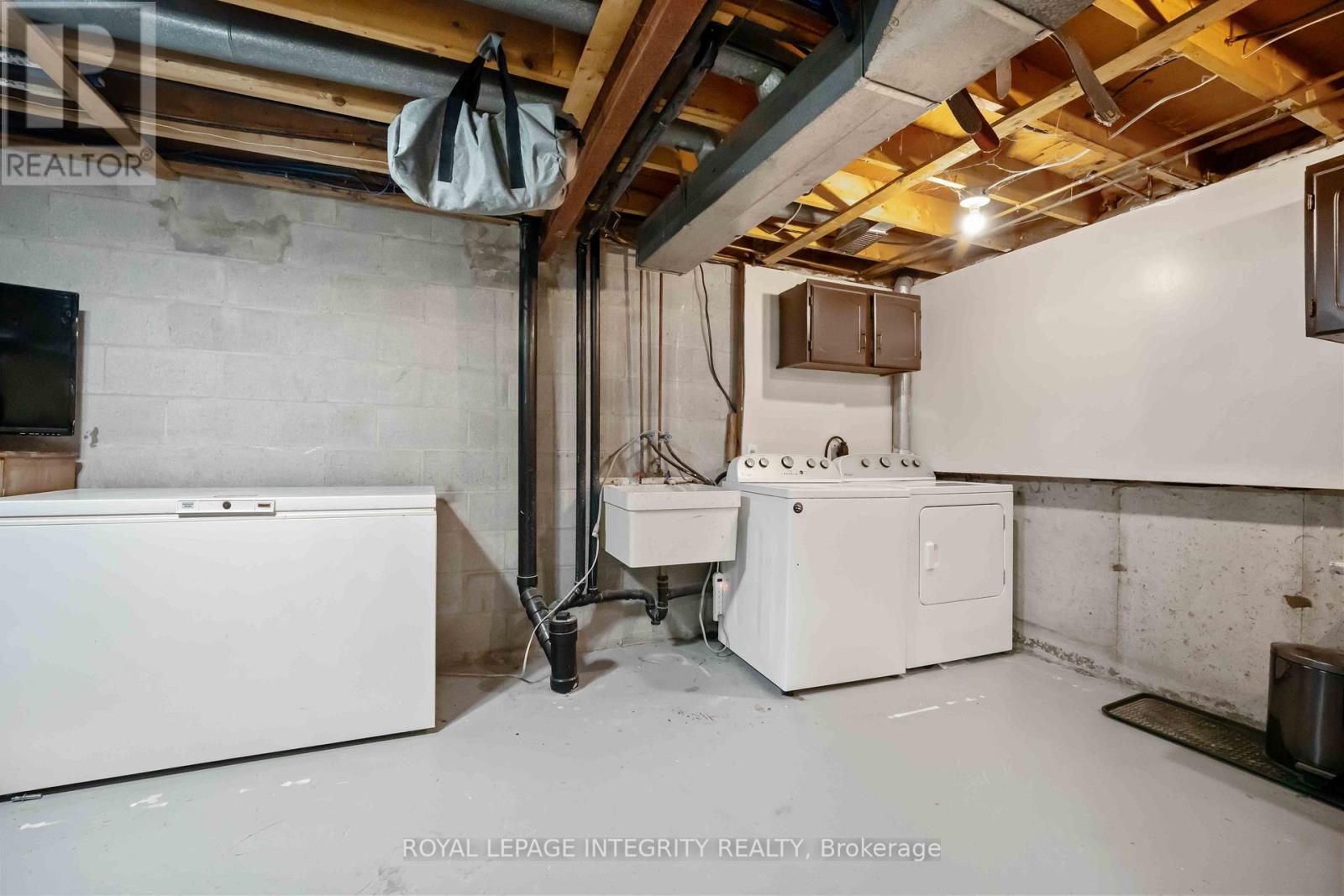 19 - 1585 Heron Road