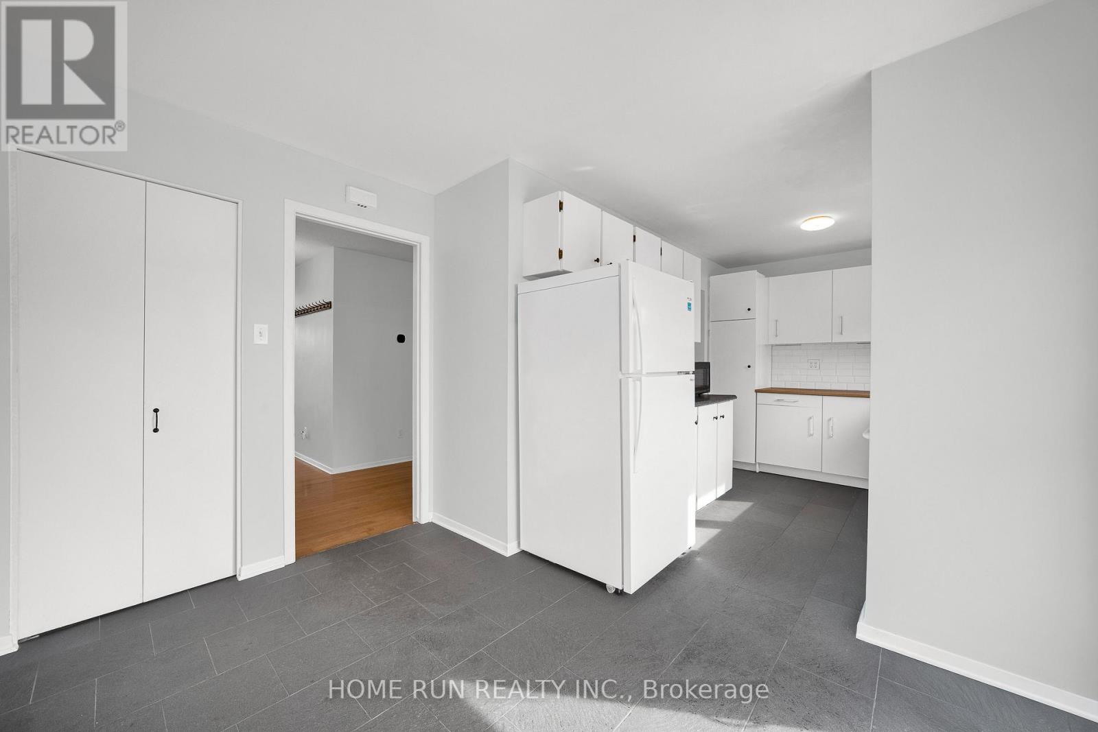 4 - 2111 Montreal Road