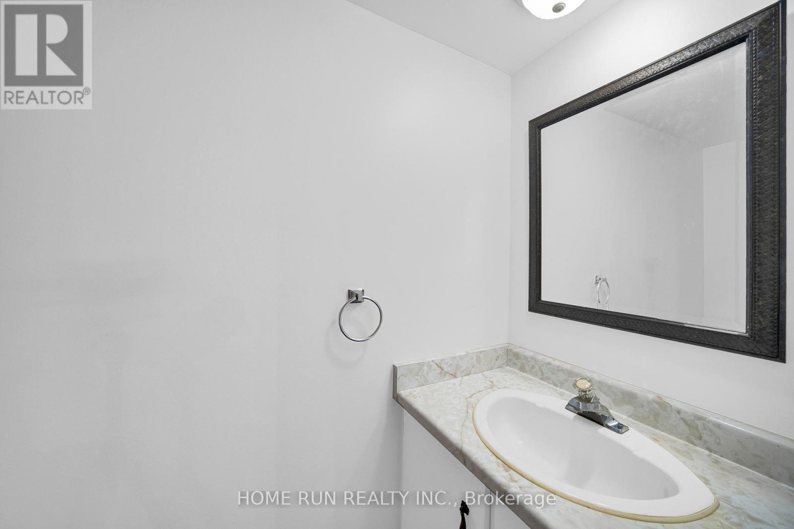 4 - 2111 Montreal Road