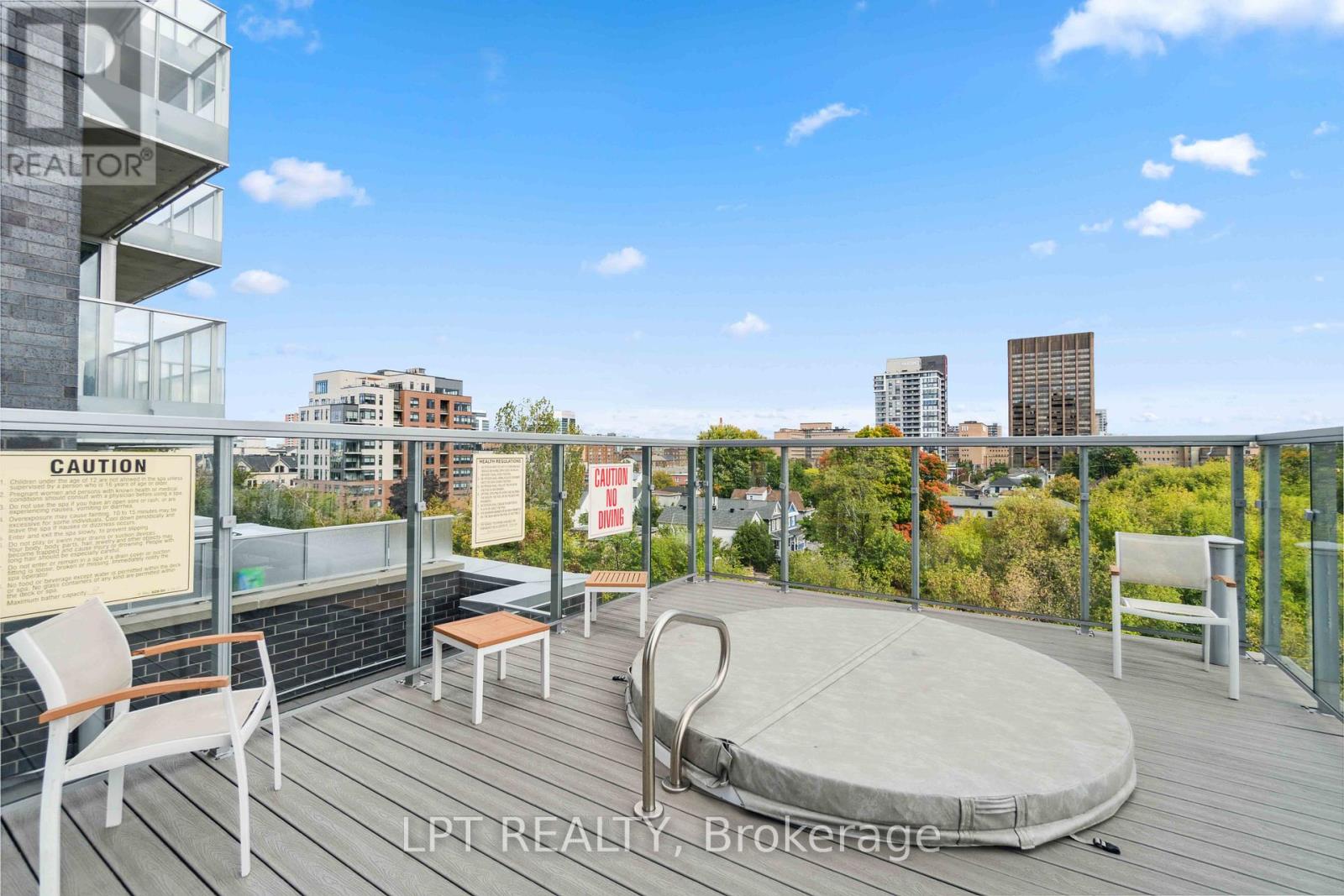 307 - 111 Champagne Avenue S