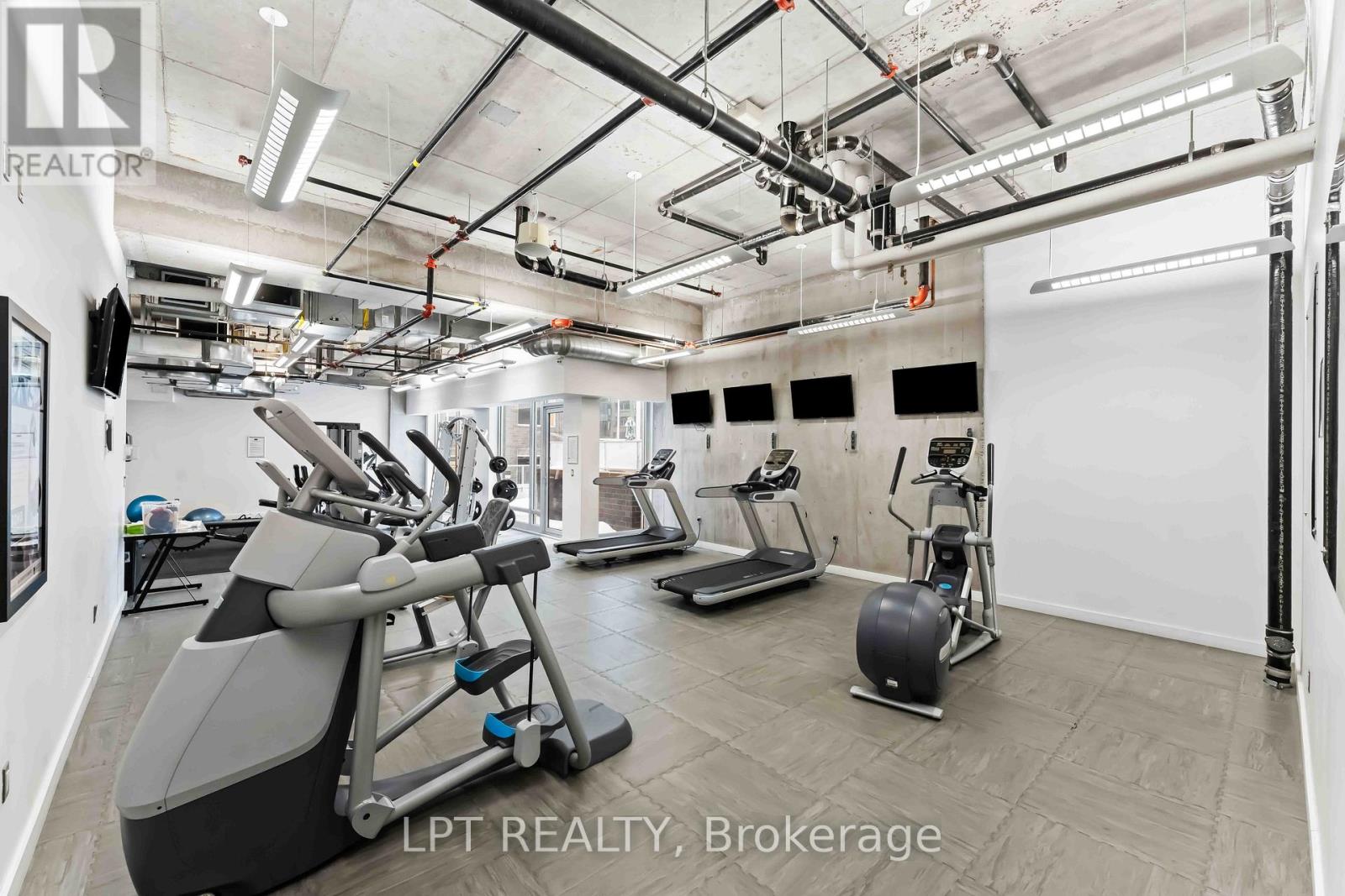 307 - 111 Champagne Avenue S