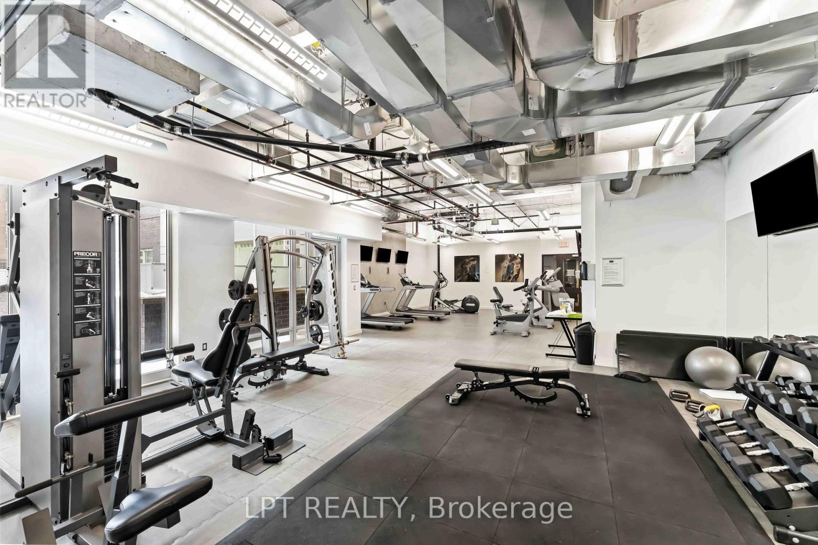 307 - 111 Champagne Avenue S