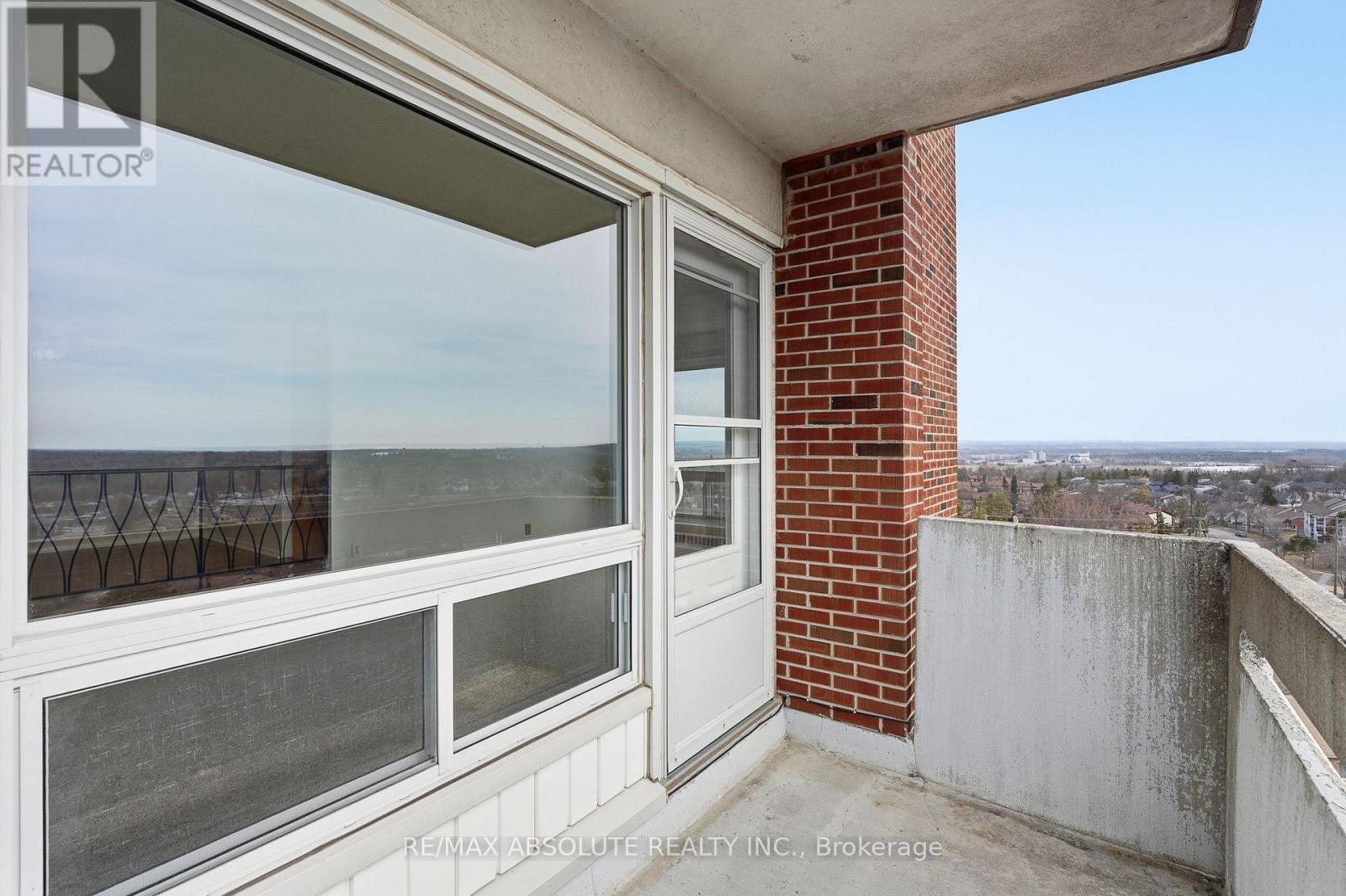 1010 - 915 Elmsmere Road