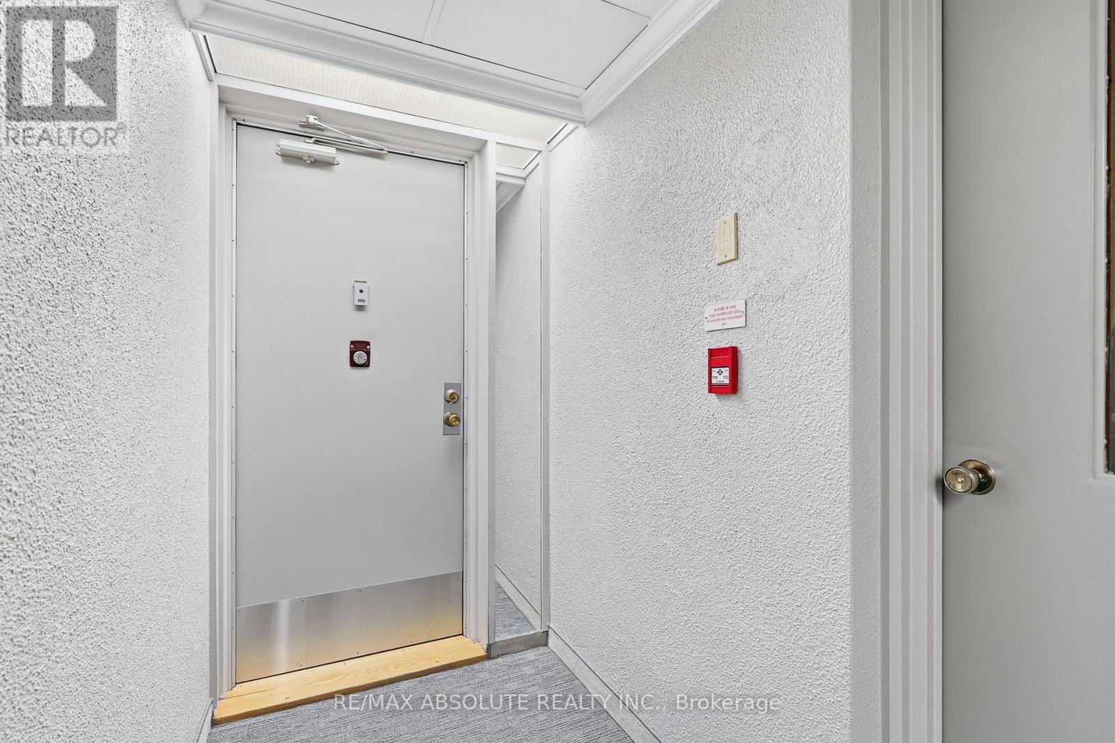 1010 - 915 Elmsmere Road