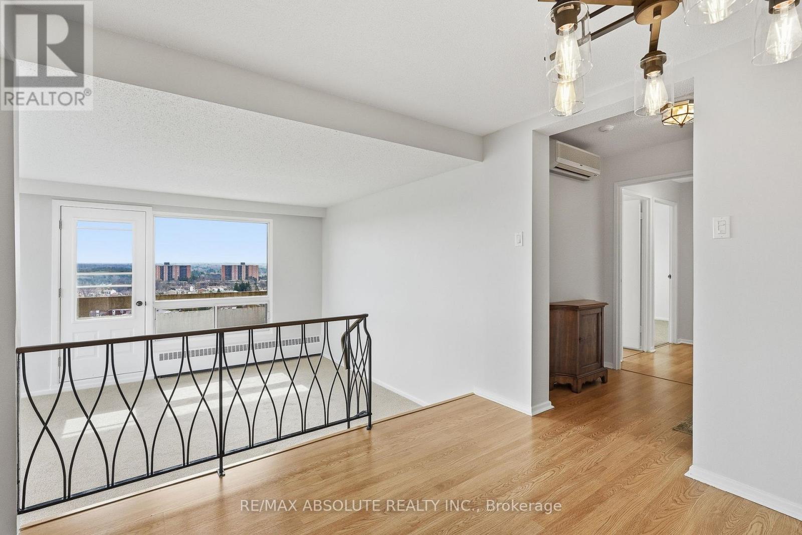 1010 - 915 Elmsmere Road