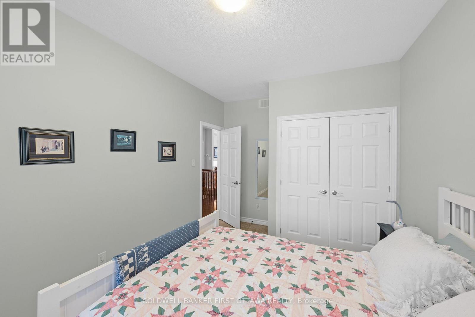 239 Royal Landing Gate