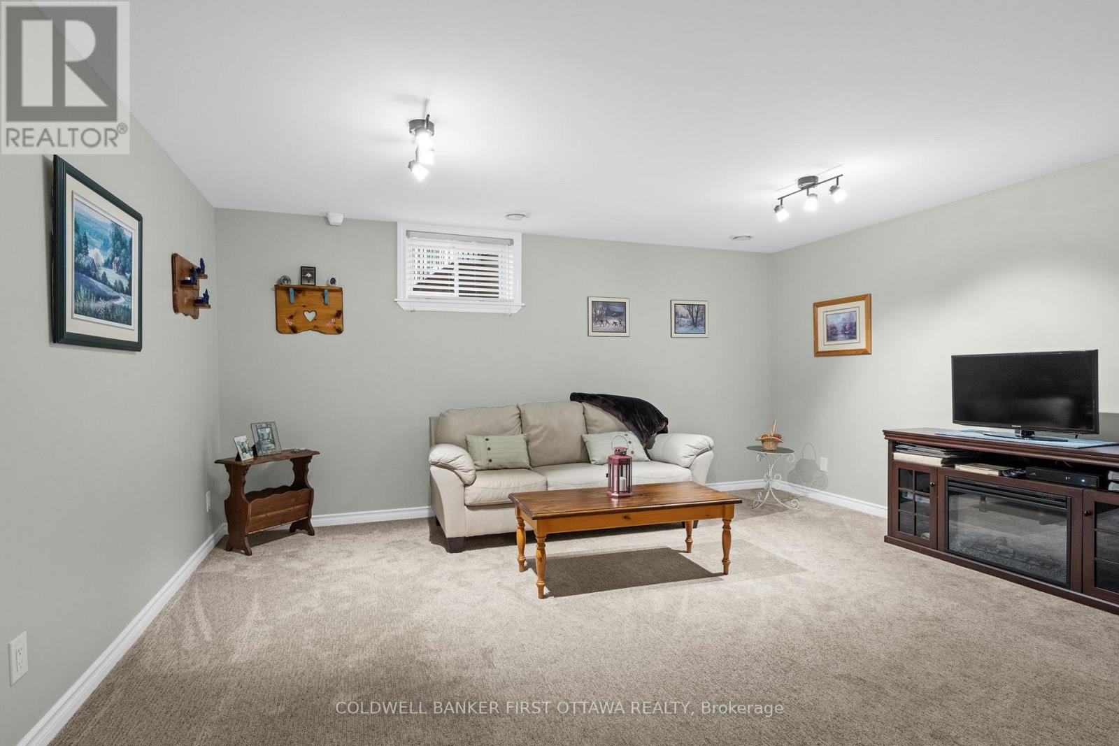 239 Royal Landing Gate