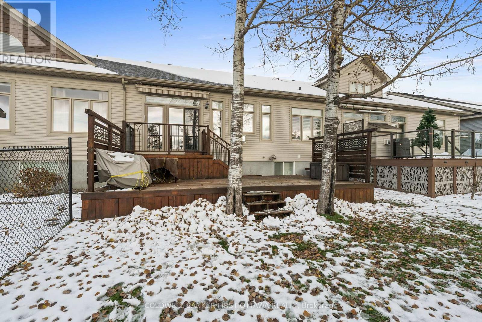 239 Royal Landing Gate