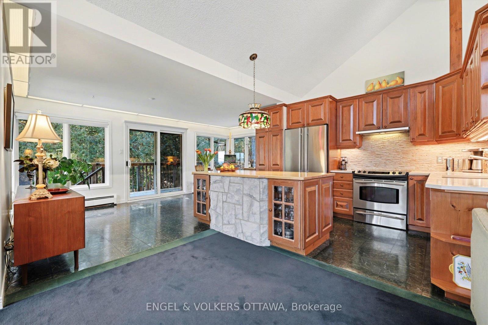 4637 Northwoods Drive