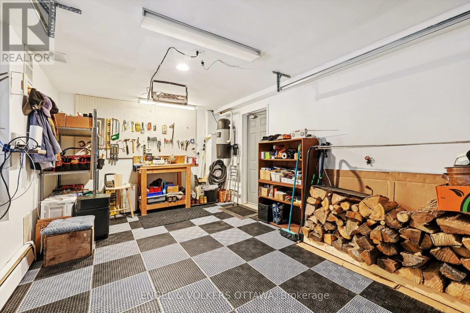 4637 Northwoods Drive