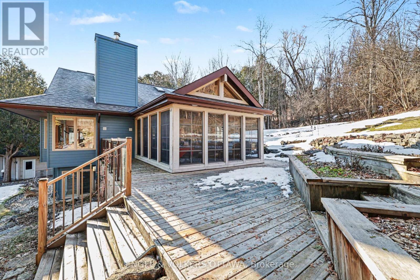 4637 Northwoods Drive