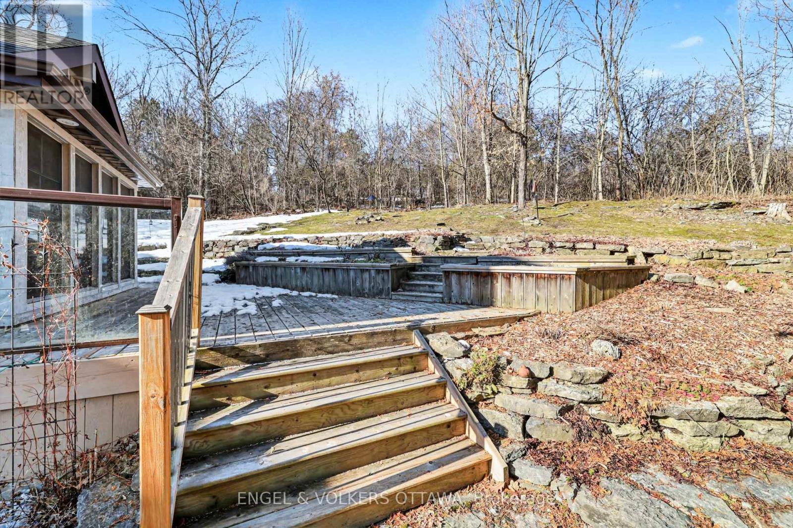 4637 Northwoods Drive