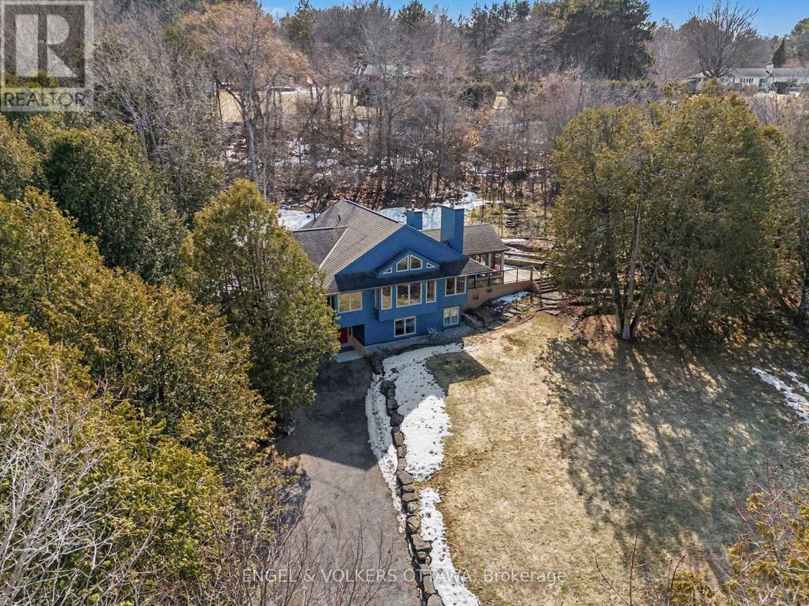 4637 Northwoods Drive