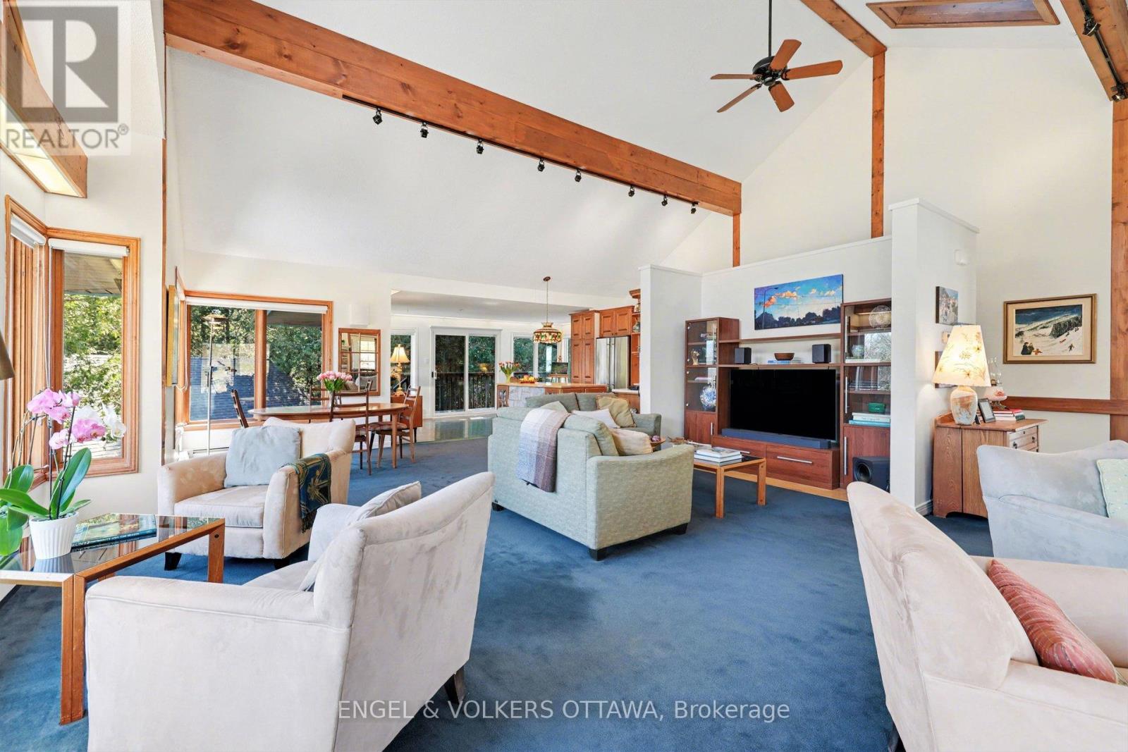 4637 Northwoods Drive