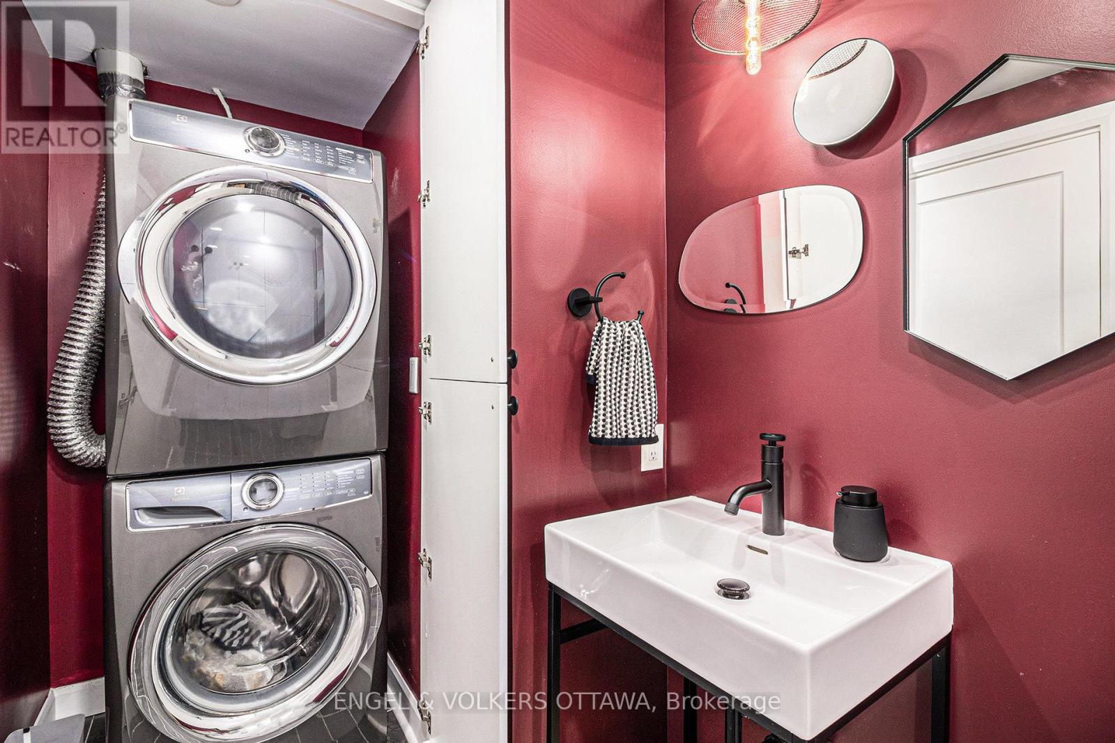 203 - 24 Springfield Road