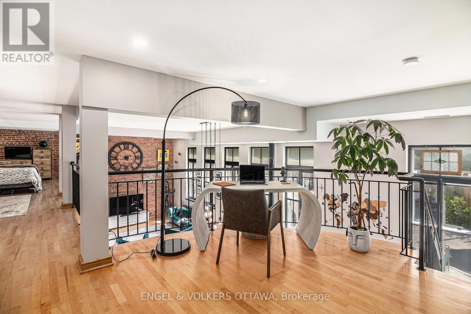 203 - 24 Springfield Road