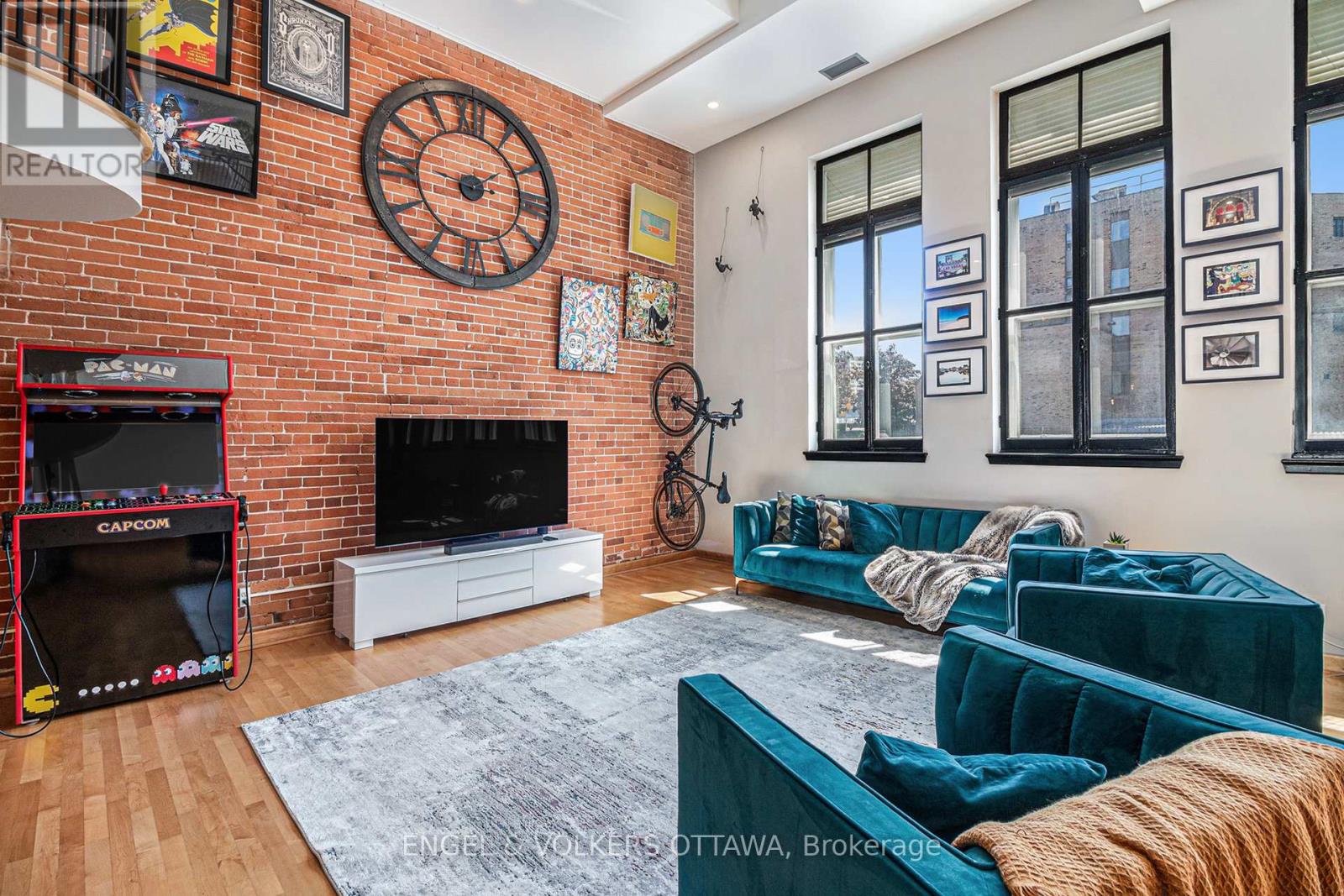 203 - 24 Springfield Road