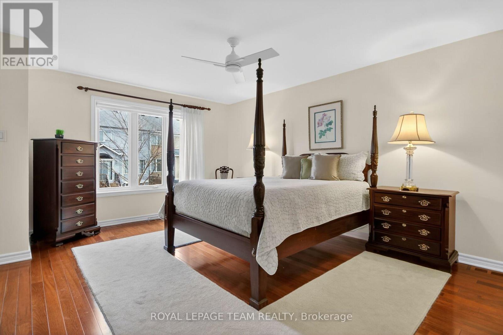 210 Hunterbrook Street N