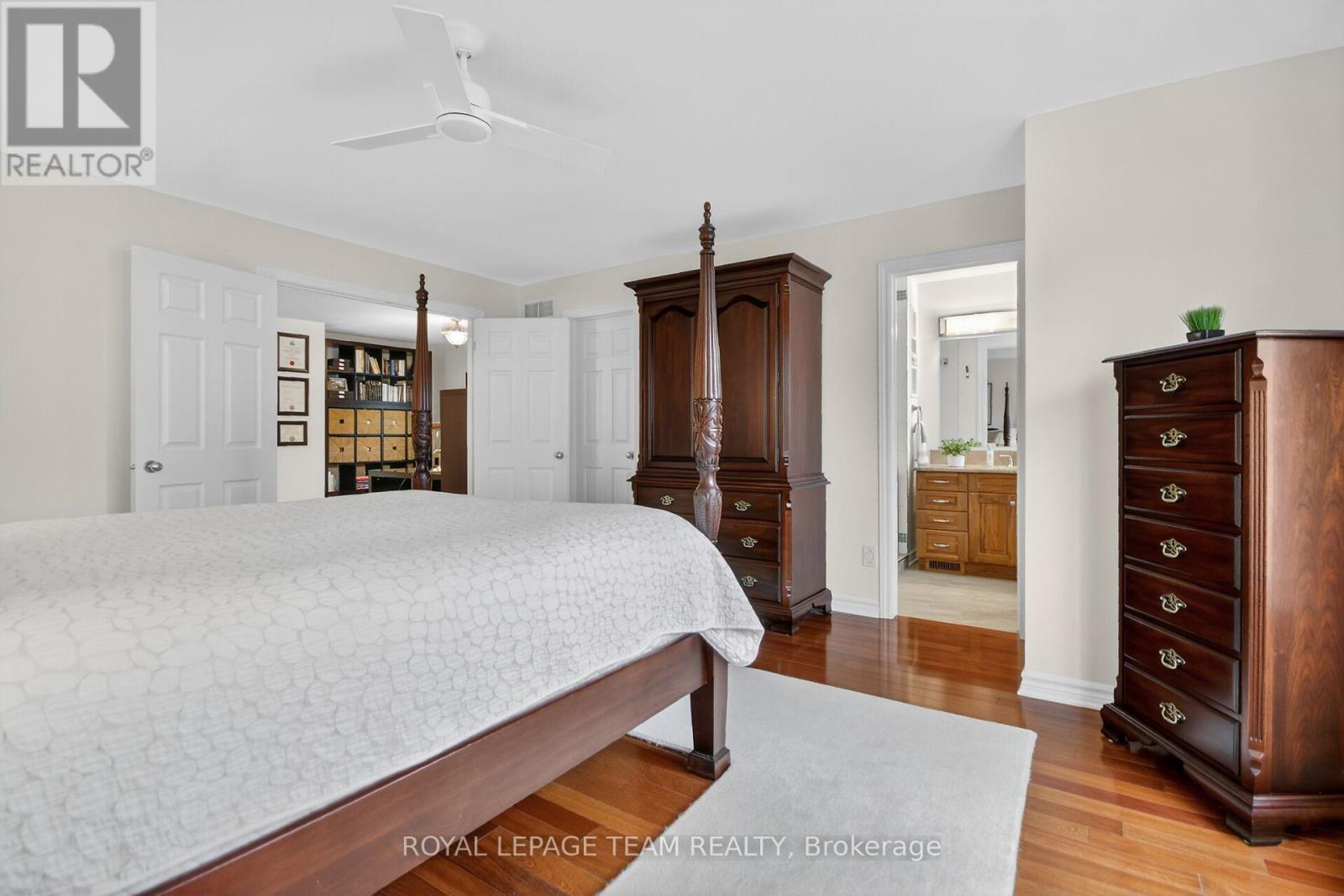 210 Hunterbrook Street N