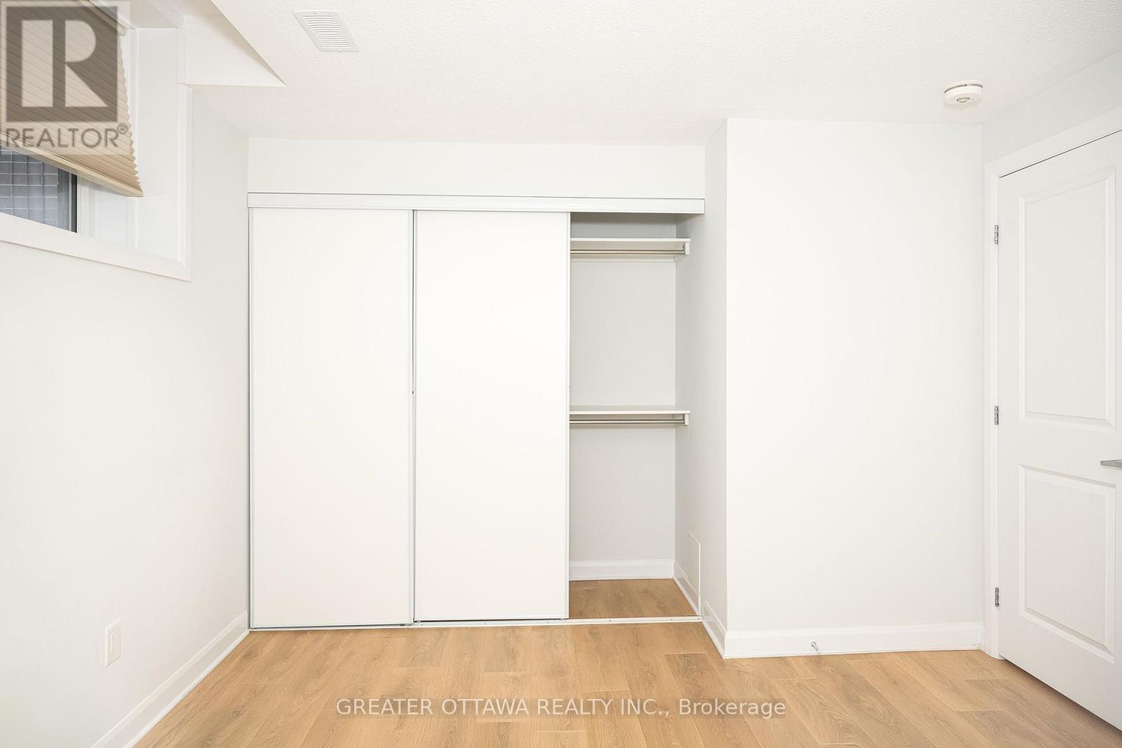 16 - 415 Eldorado Private