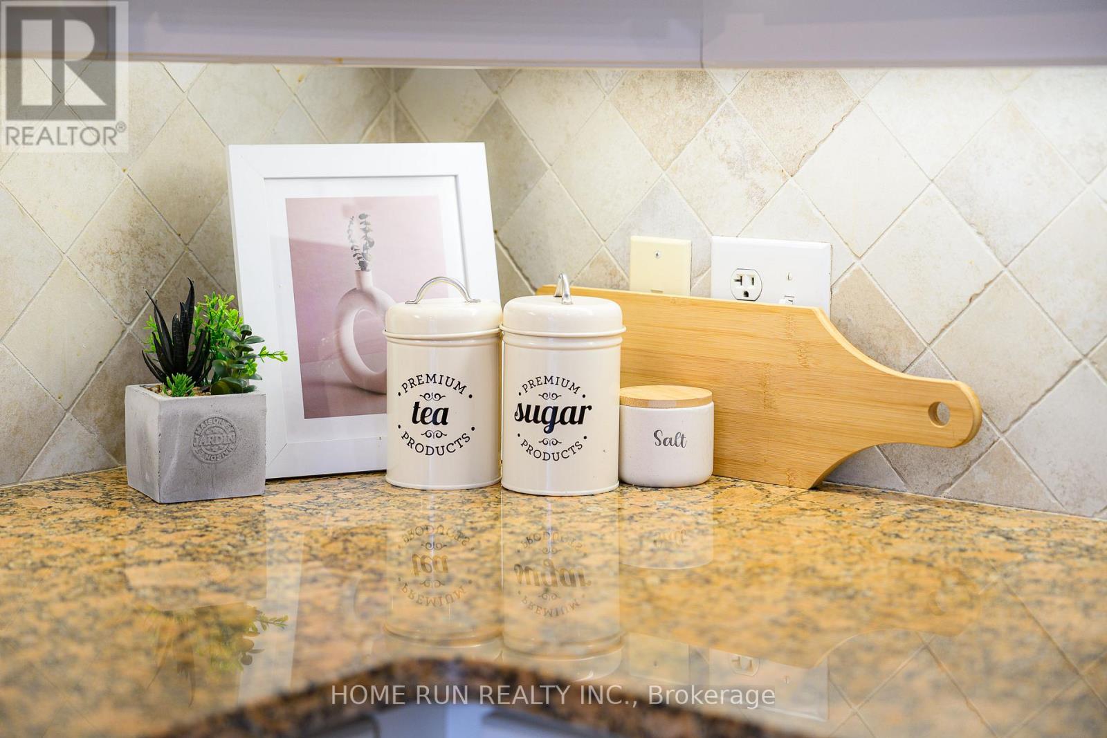 284 Par-la-ville Circle