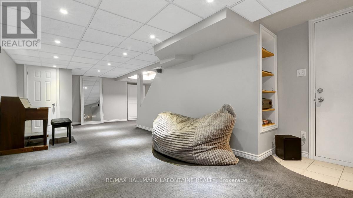 1288 Turner Crescent