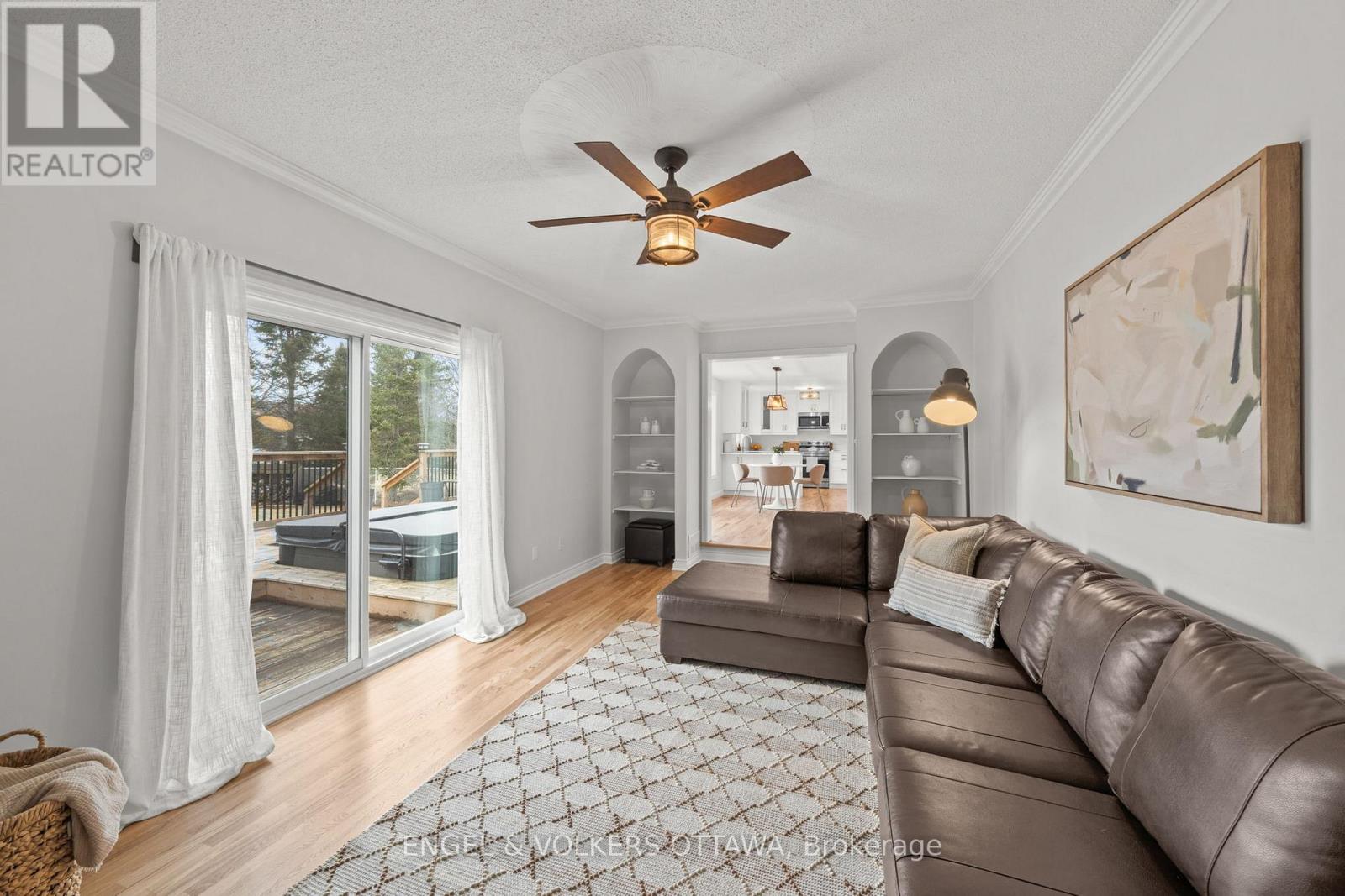 129 Corvinelli Crescent