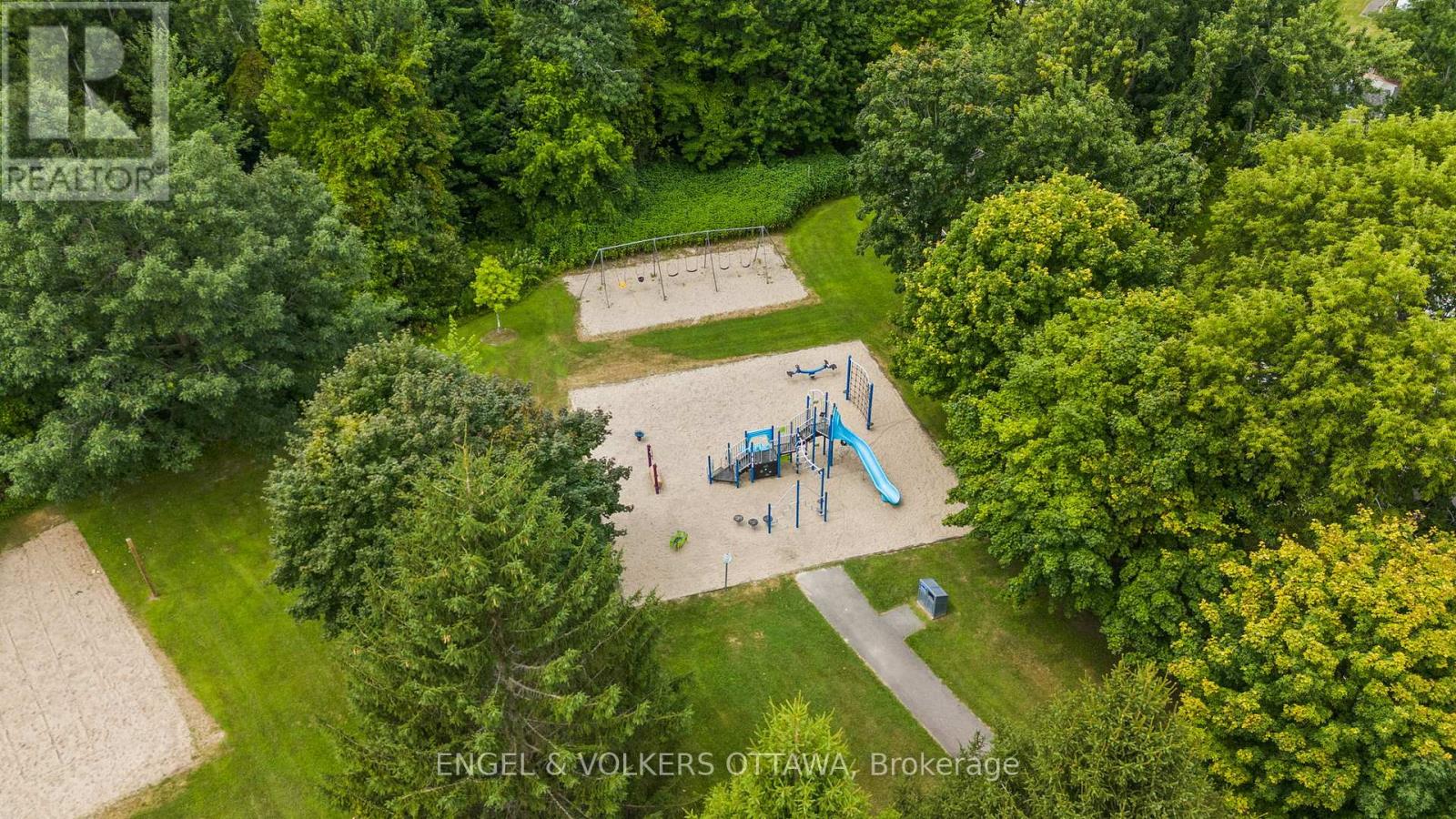 129 Corvinelli Crescent