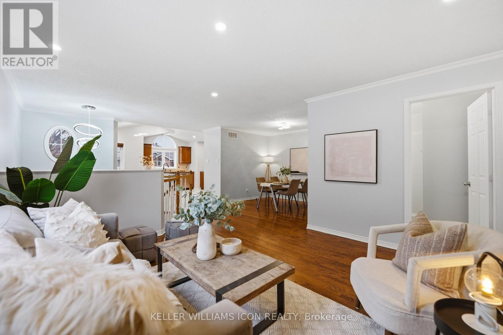 125 Castle Glen Crescent