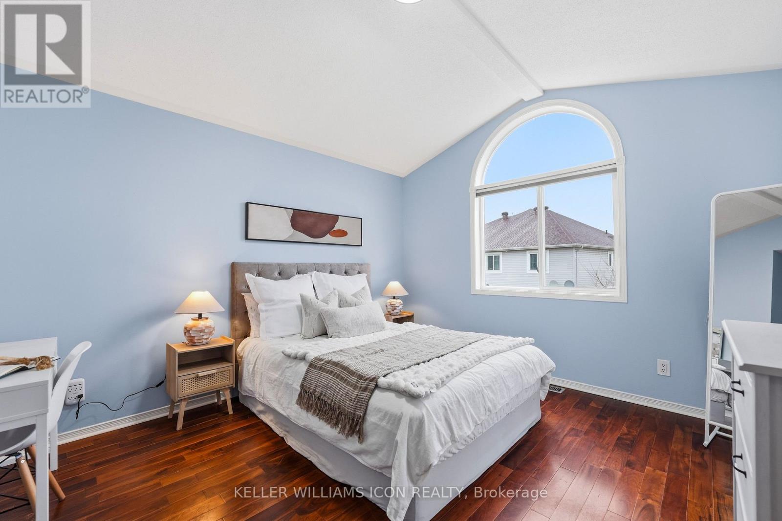 125 Castle Glen Crescent