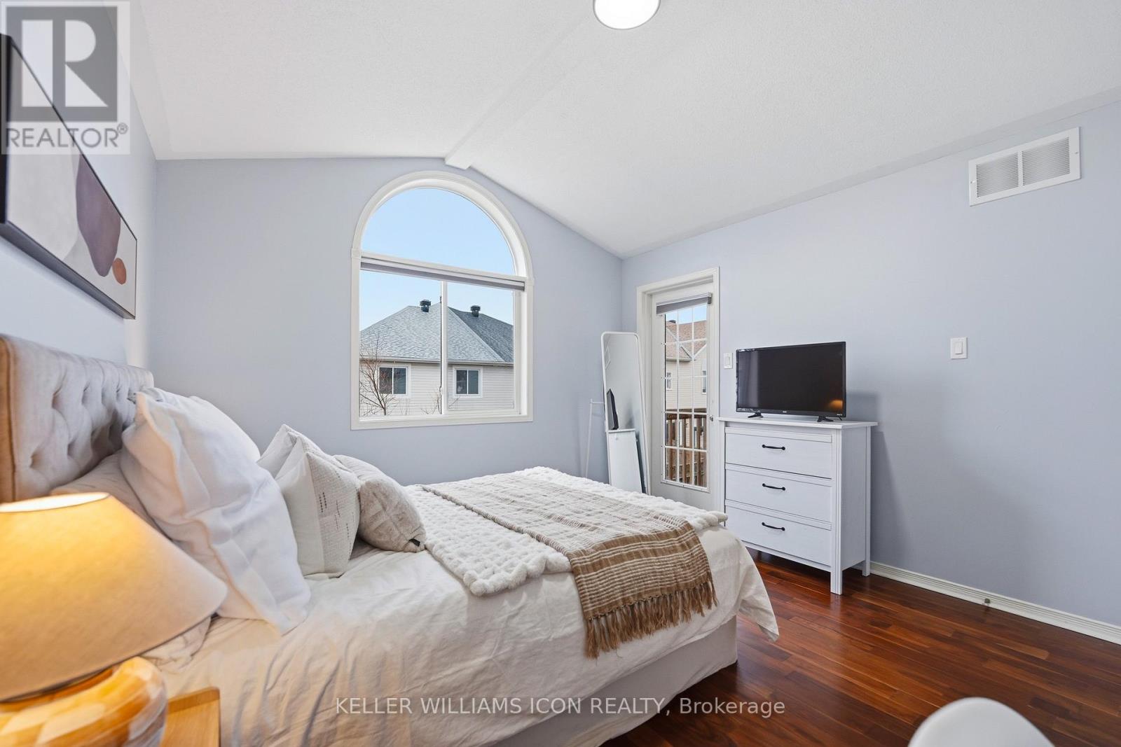 125 Castle Glen Crescent