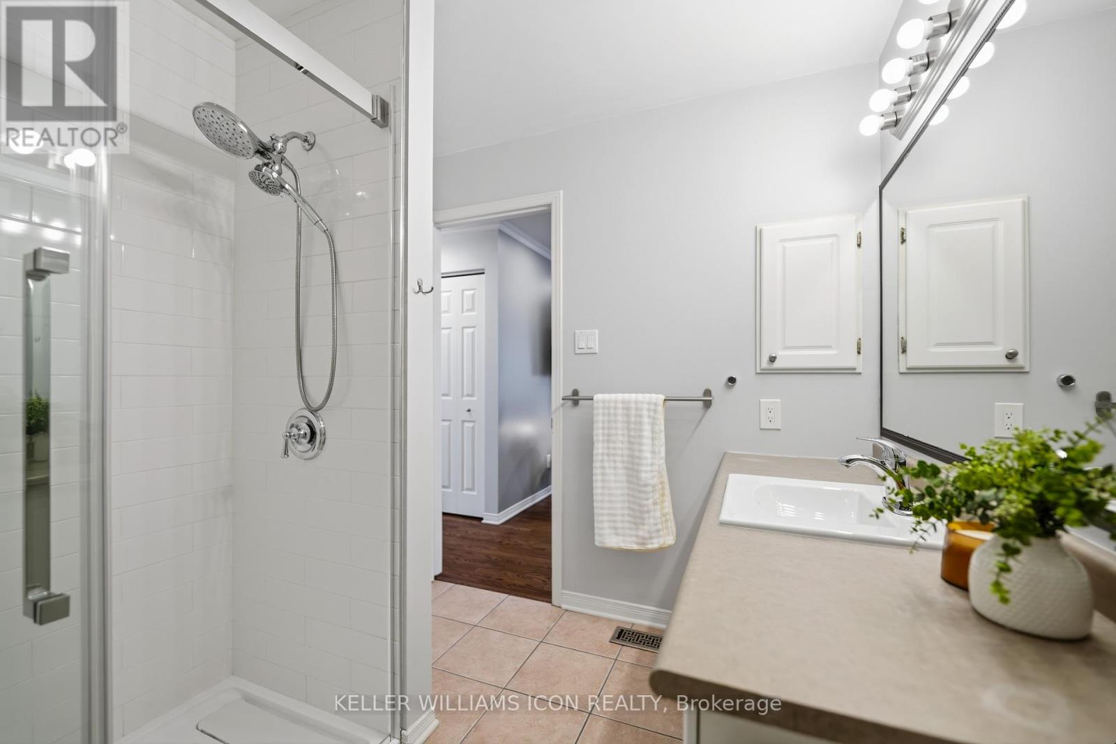 125 Castle Glen Crescent