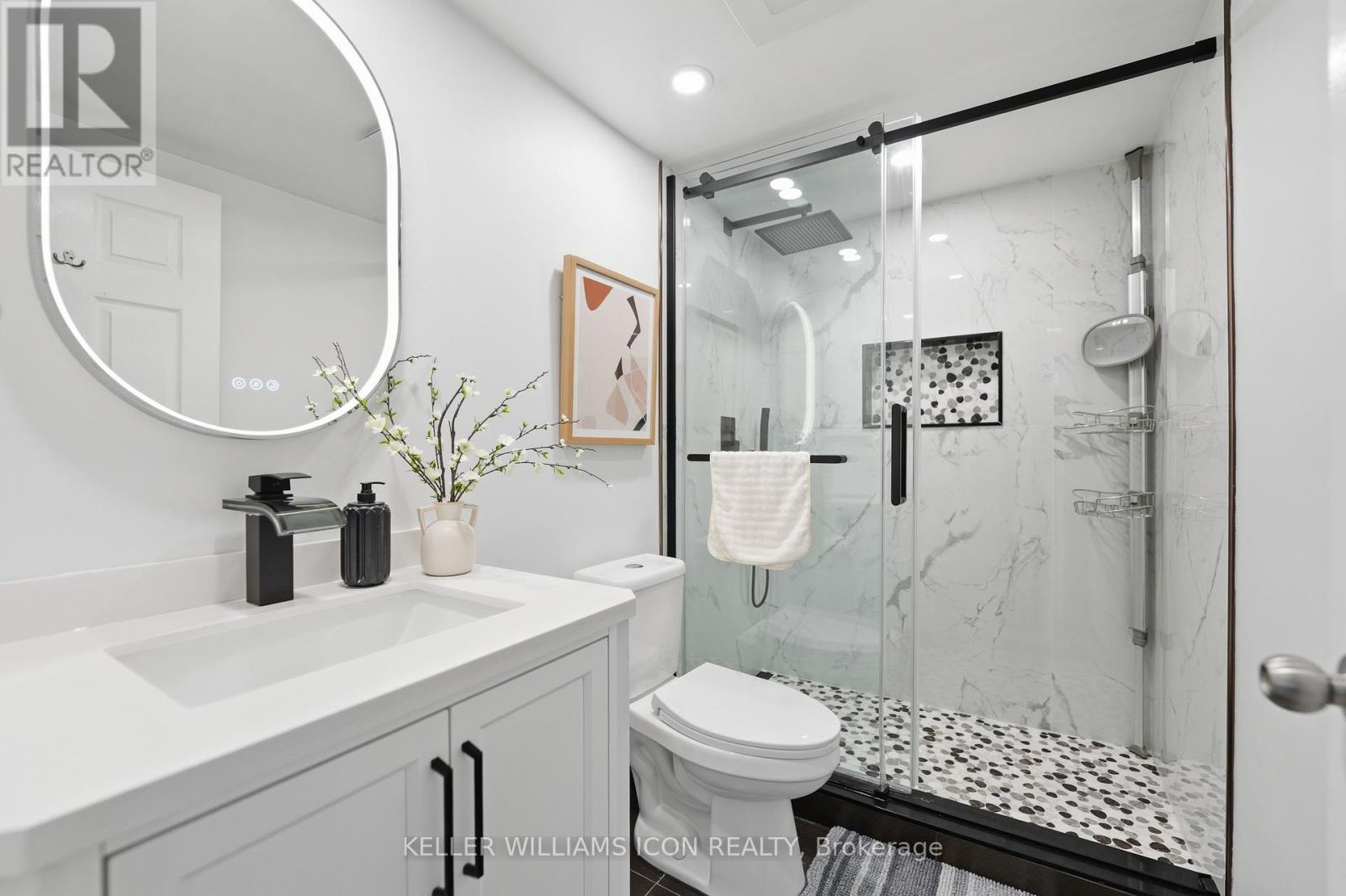 125 Castle Glen Crescent