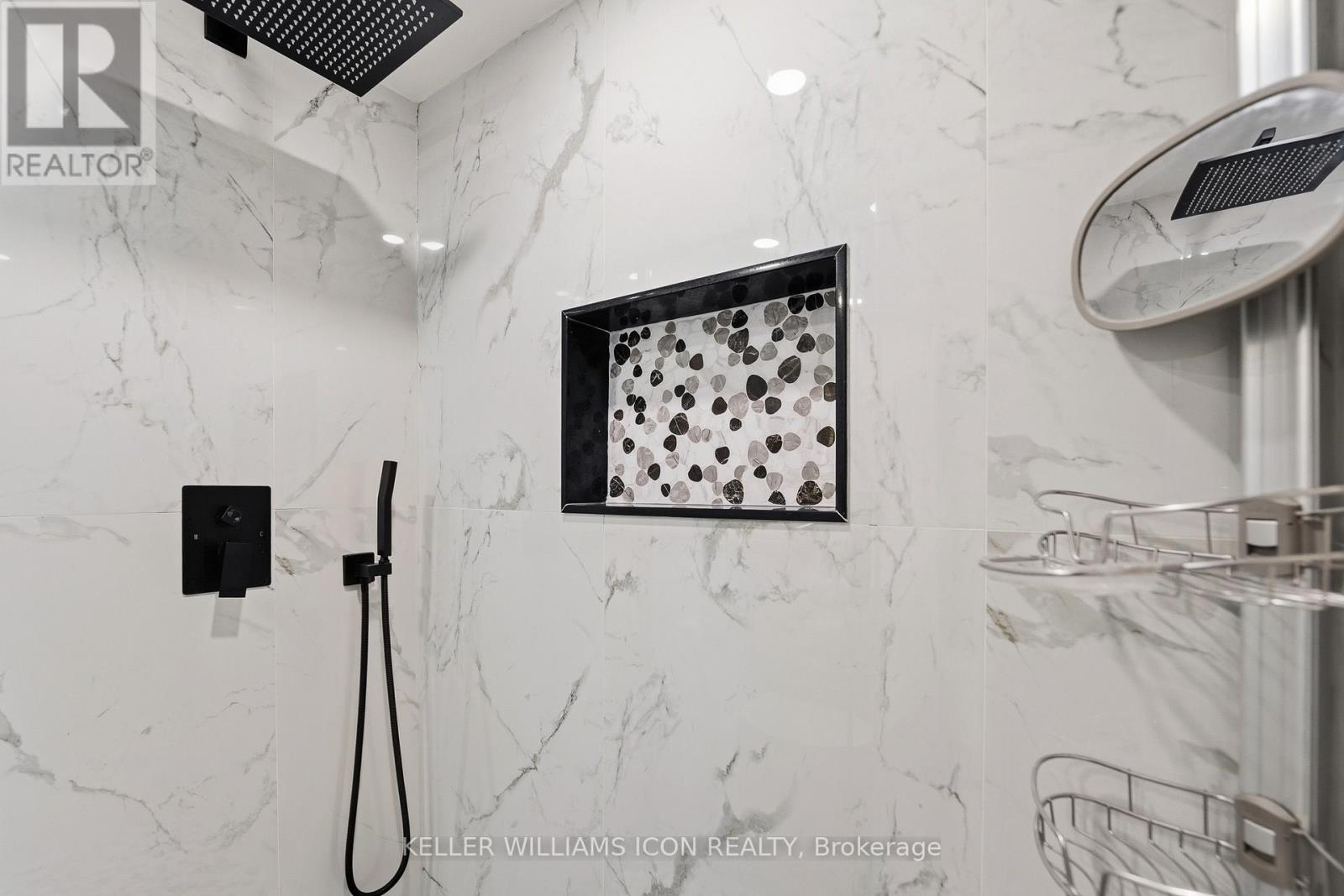 125 Castle Glen Crescent