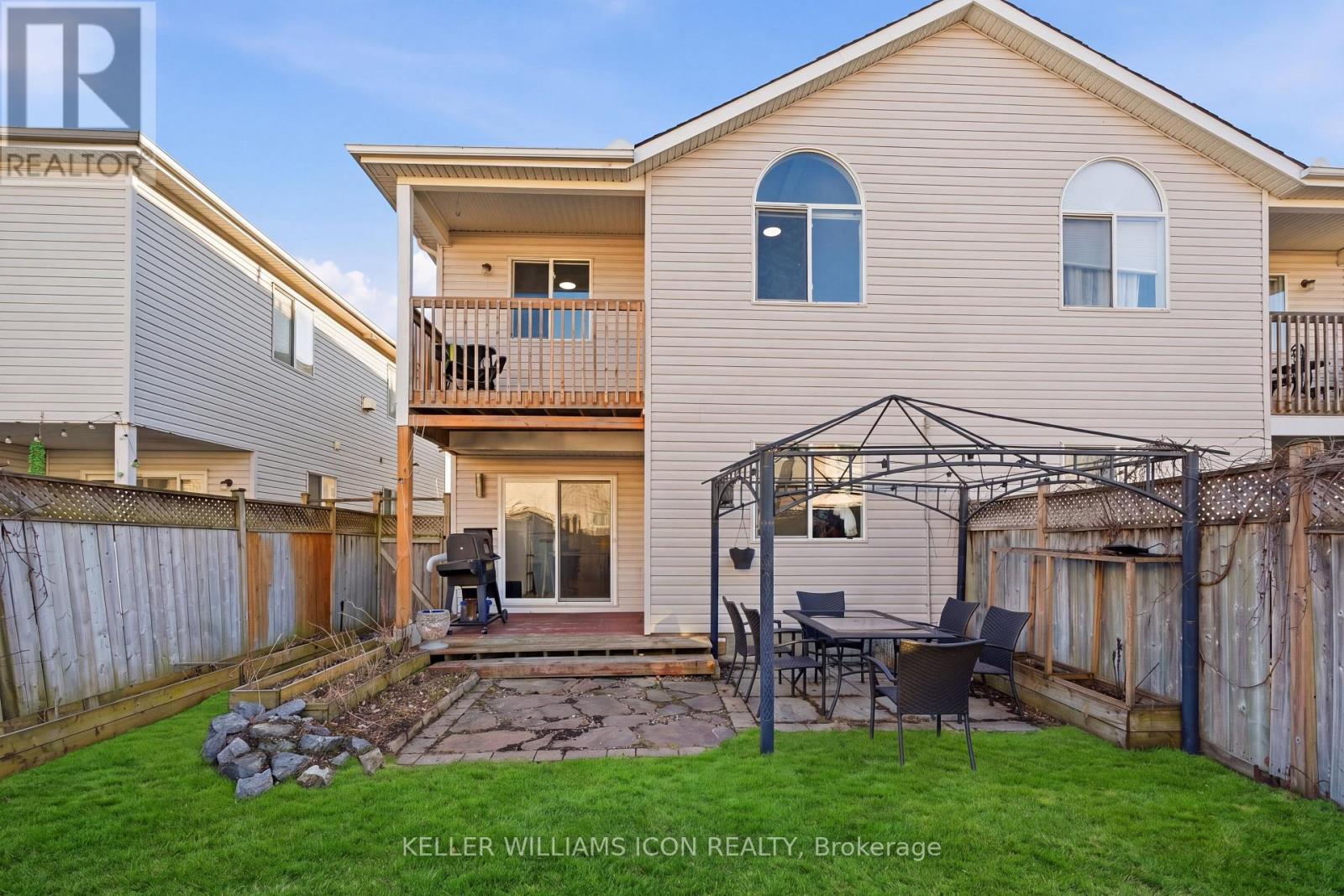 125 Castle Glen Crescent