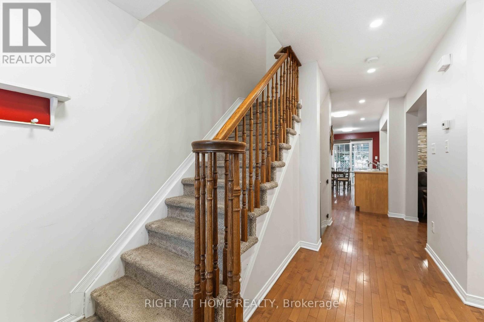 52 Fieldberry Private