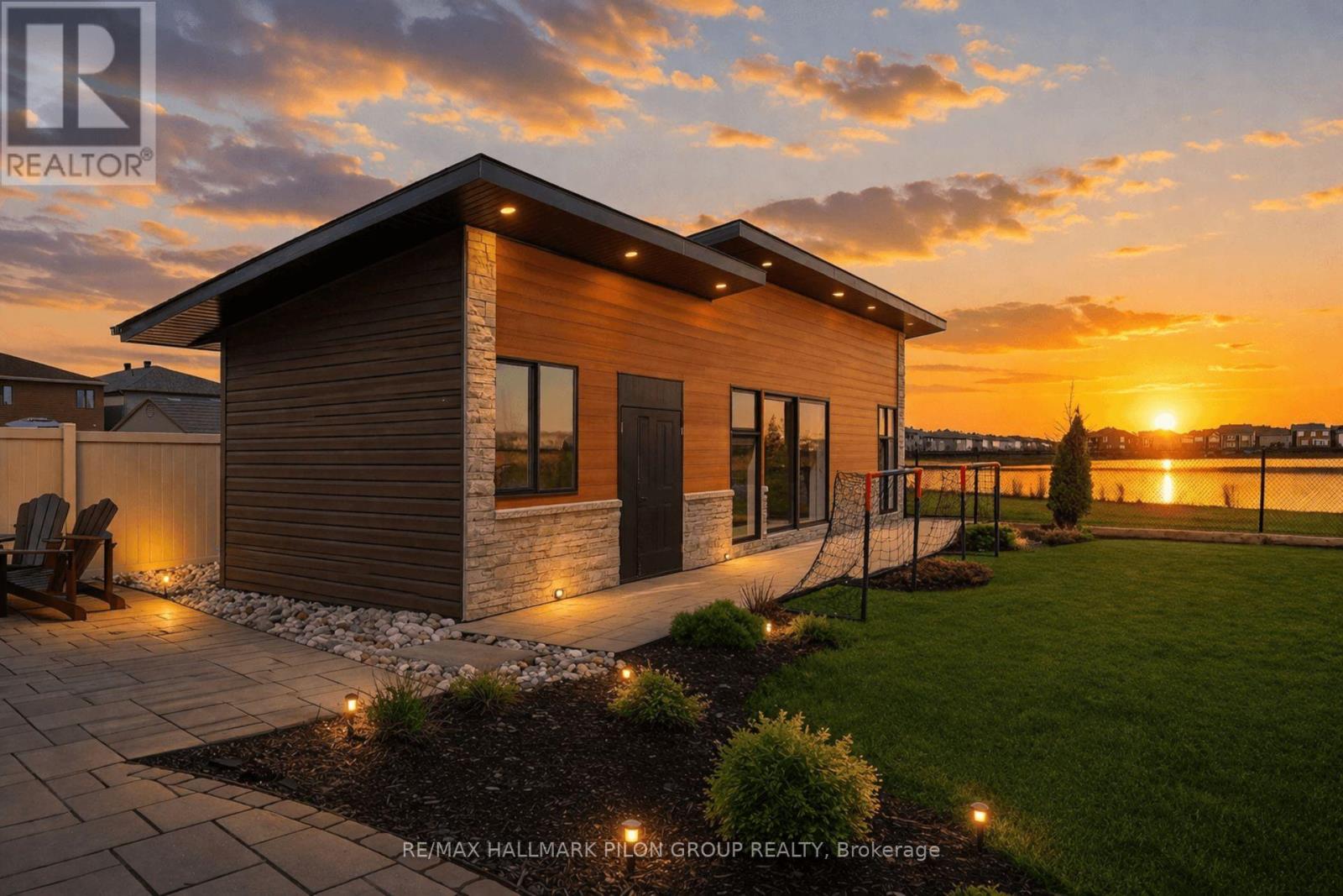 236 Esturgeon Street